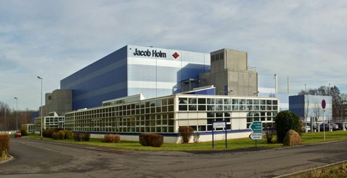 Jacob Holm hace efectivo el contrato de compra y toma el control de la fábrica de Sontara en Tamón