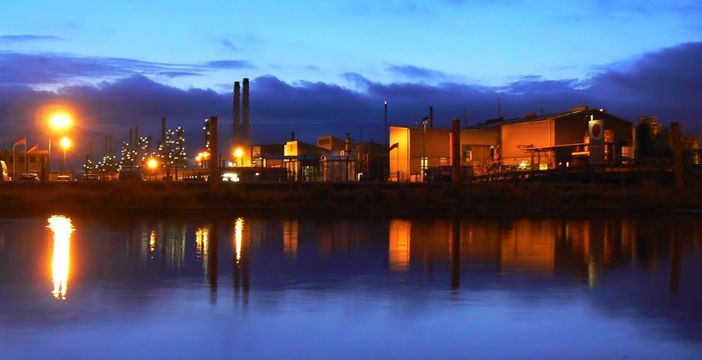 El fenol se abarata en septiembre en línea con el benceno, mientras que el cumeno conserva su tarifa intacta