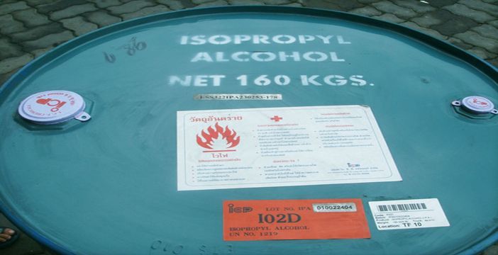 Los suministradores de alcohol isopropílico logran trasladar en junio el incremento sufrido por las materias primas