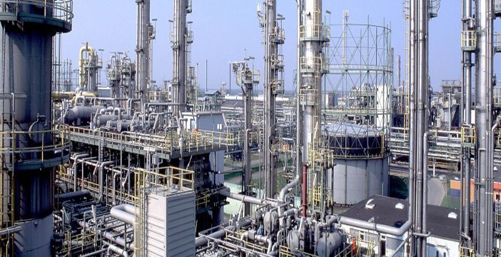 Las fuerzas mayores declaradas por Sasol y LyondellBasell tensan el mercado europeo de OE, MEG y derivados