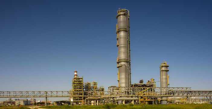 El precio del etileno no detiene su declive en marzo, mientras que el propileno registra un nuevo rollover