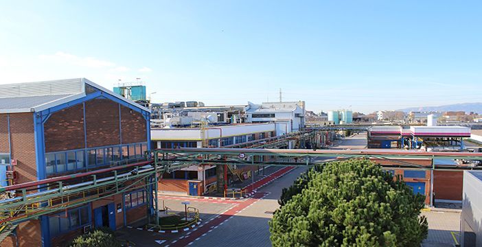 Covestro incrementa la capacidad de producción de dispersiones de poliuretano en su fábrica de Barcelona