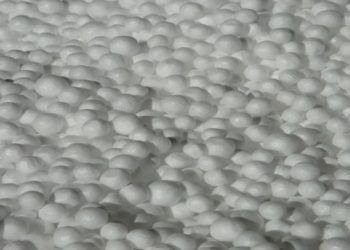 Los proveedores de poliestireno materializan una subida de tres dígitos en febrero aunque penalizan el consumo